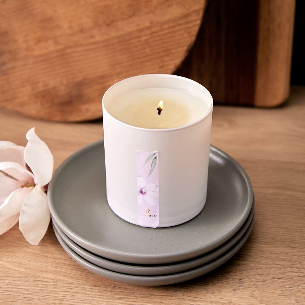 Thymes Magnolia Willow Candle - 227g / 8oz 🇺🇸